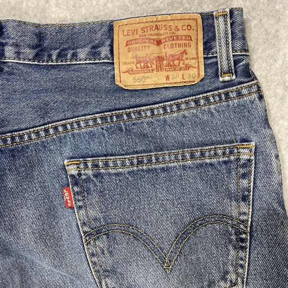 Levi's Strauss Co 550 Mens Jeans Blue 34x29 Relaxed Fit Faded Distressed Denim - Picture 8 of 16